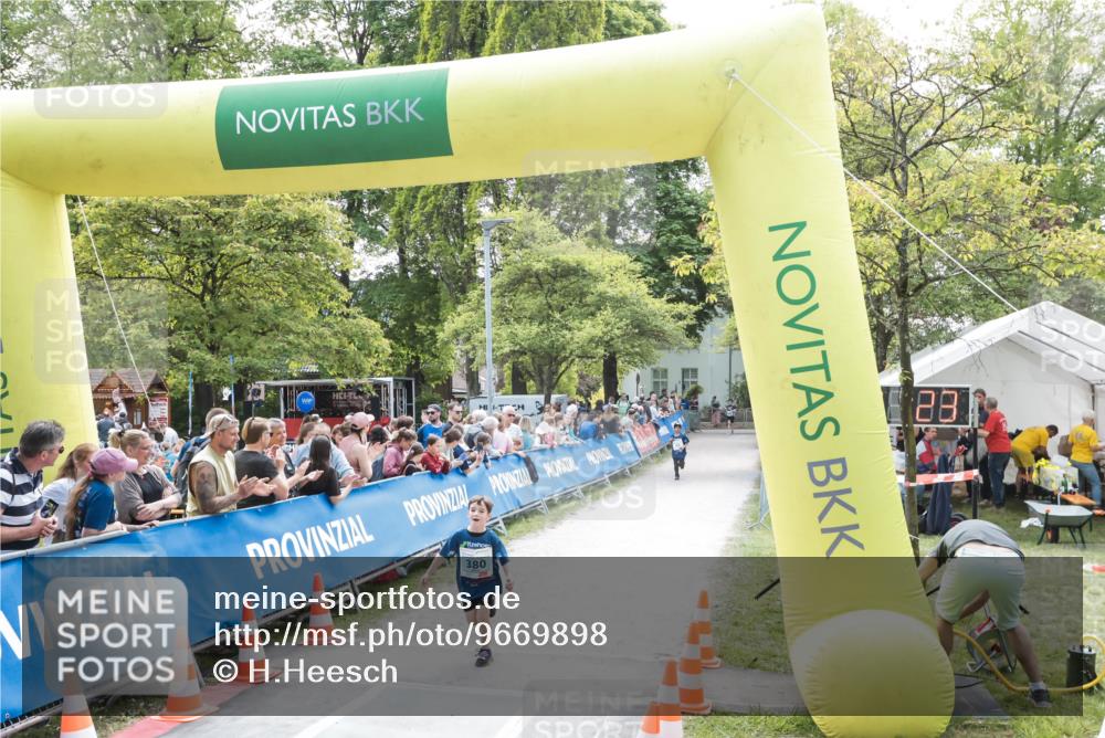 09.05.2026 - Störlauf H.Heesch http://msf.ph/oto/9669898 09.05.2026 13:41:23 Ziel 380, 88 meine-sportfotos.de