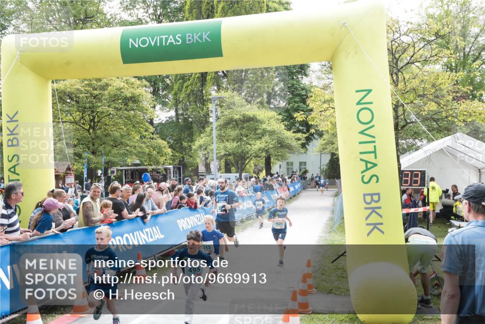 09.05.2026 - Störlauf H.Heesch http://msf.ph/oto/9669913 09.05.2026 13:42:33 Ziel 495, 12, 405, 88 meine-sportfotos.de