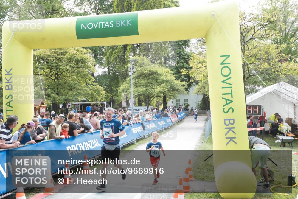 09.05.2026 - Störlauf H.Heesch http://msf.ph/oto/9669916 09.05.2026 13:42:44 Ziel 426, 442, 88 meine-sportfotos.de