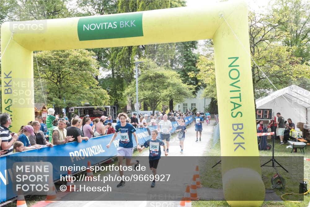 09.05.2026 - Störlauf H.Heesch http://msf.ph/oto/9669927 09.05.2026 13:43:40 Ziel 357, 356 meine-sportfotos.de