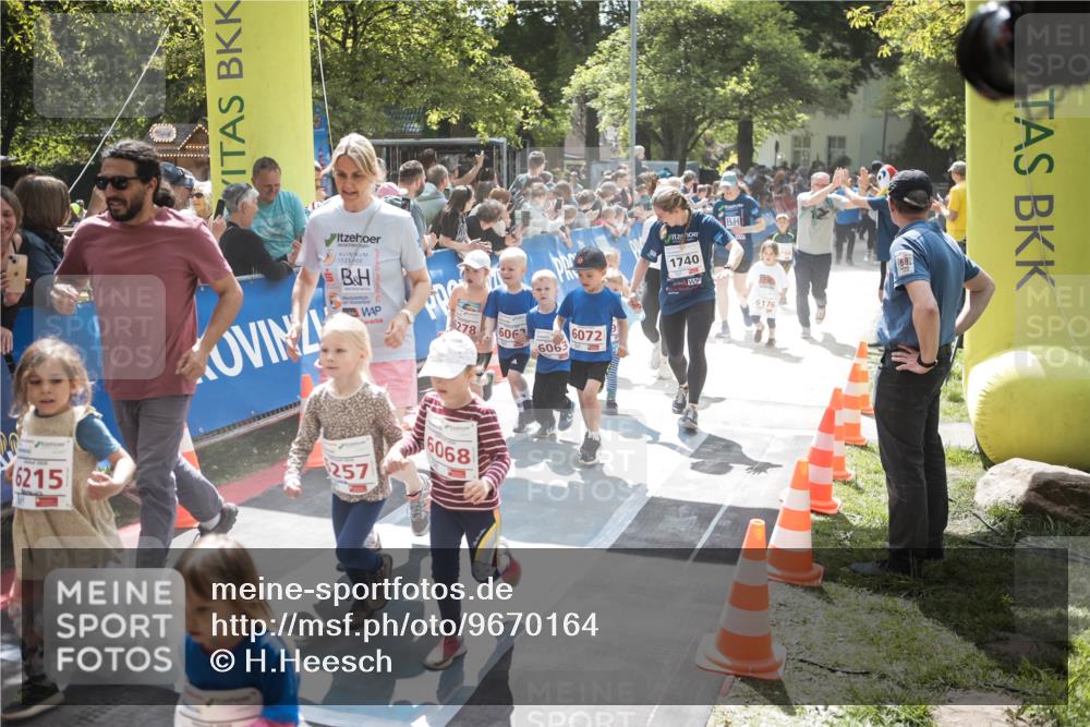 09.05.2026 - Störlauf H.Heesch http://msf.ph/oto/9670164 09.05.2026 13:02:38 Ziel 6215, 278, 257, 6068, 606, 6072, 6063, 1740, 6176, 168 meine-sportfotos.de