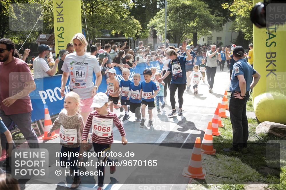 09.05.2026 - Störlauf H.Heesch http://msf.ph/oto/9670165 09.05.2026 13:02:38 Ziel 6257, 6068, 02, 0, 278, 00, 6063, 6072, 1740, 6176, 6288, 68 meine-sportfotos.de