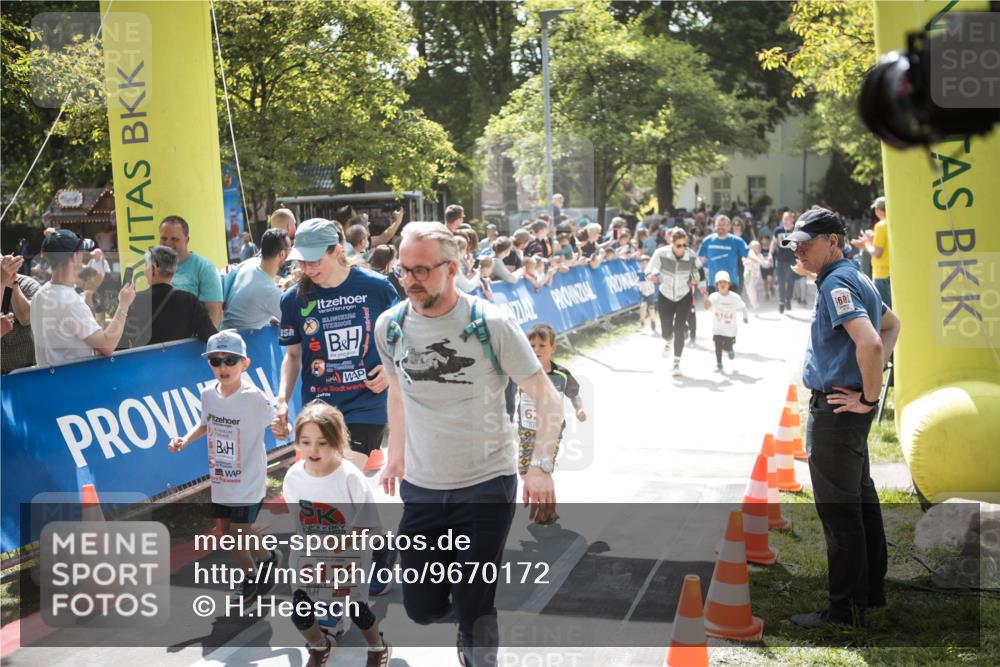 09.05.2026 - Störlauf H.Heesch http://msf.ph/oto/9670172 09.05.2026 13:02:41 Ziel 6176, 6164, 168 meine-sportfotos.de