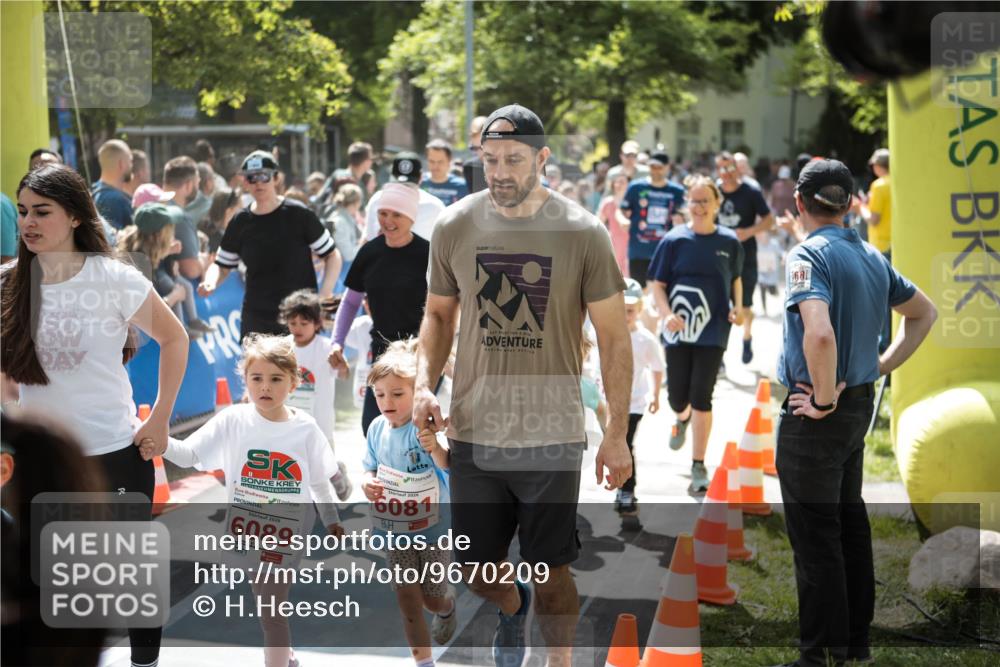 09.05.2026 - Störlauf H.Heesch http://msf.ph/oto/9670209 09.05.2026 13:02:59 Ziel 2026, 6089, 6081, 681 meine-sportfotos.de
