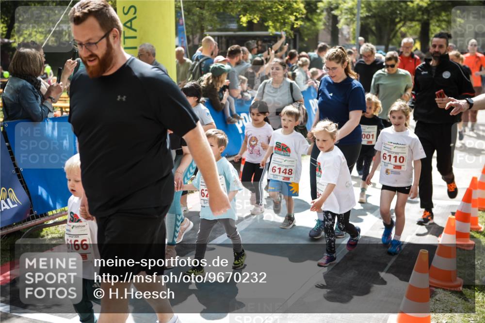 09.05.2026 - Störlauf H.Heesch http://msf.ph/oto/9670232 09.05.2026 13:03:14 Ziel 6166, 62, 6148, 001, 6110 meine-sportfotos.de