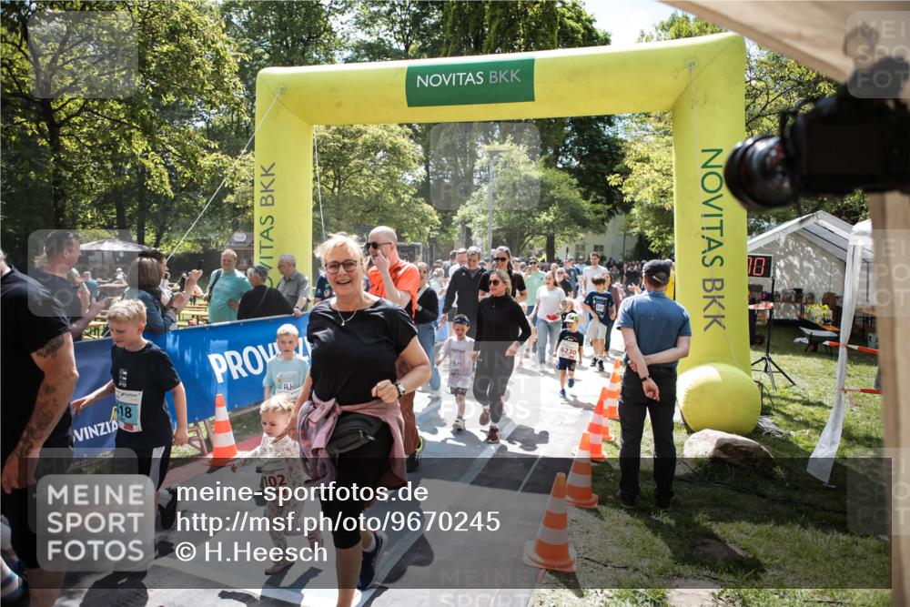 09.05.2026 - Störlauf H.Heesch http://msf.ph/oto/9670245 09.05.2026 13:03:20 Ziel 18, 102, 6230, 18 meine-sportfotos.de