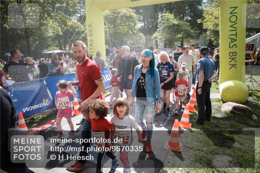 09.05.2026 - Störlauf H.Heesch http://msf.ph/oto/9670335 09.05.2026 13:04:07 Ziel 6139, 035, 6216 meine-sportfotos.de