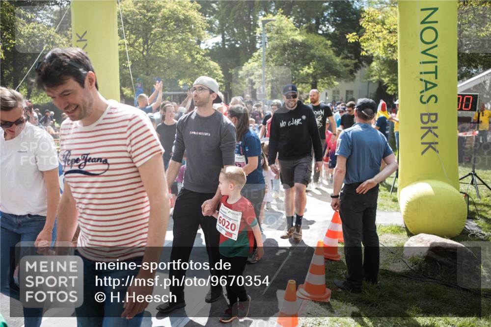 09.05.2026 - Störlauf H.Heesch http://msf.ph/oto/9670354 09.05.2026 13:04:17 Ziel 6020 meine-sportfotos.de