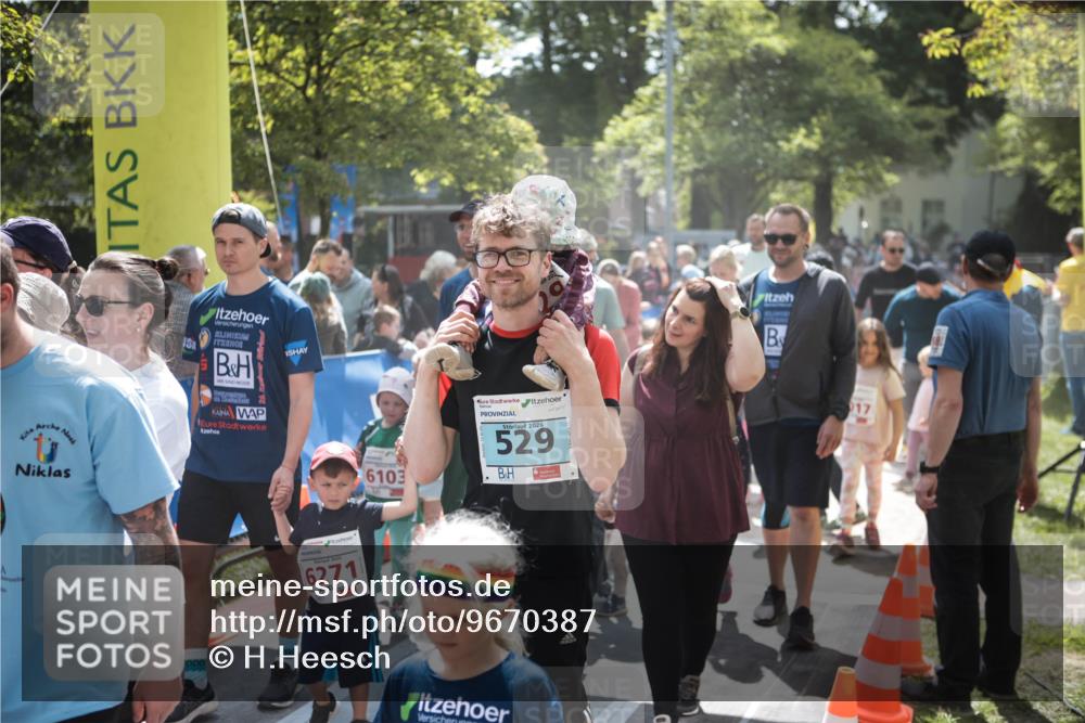 09.05.2026 - Störlauf H.Heesch http://msf.ph/oto/9670387 09.05.2026 13:04:36 Ziel 6271, 6103, 2026, 529, 17 meine-sportfotos.de