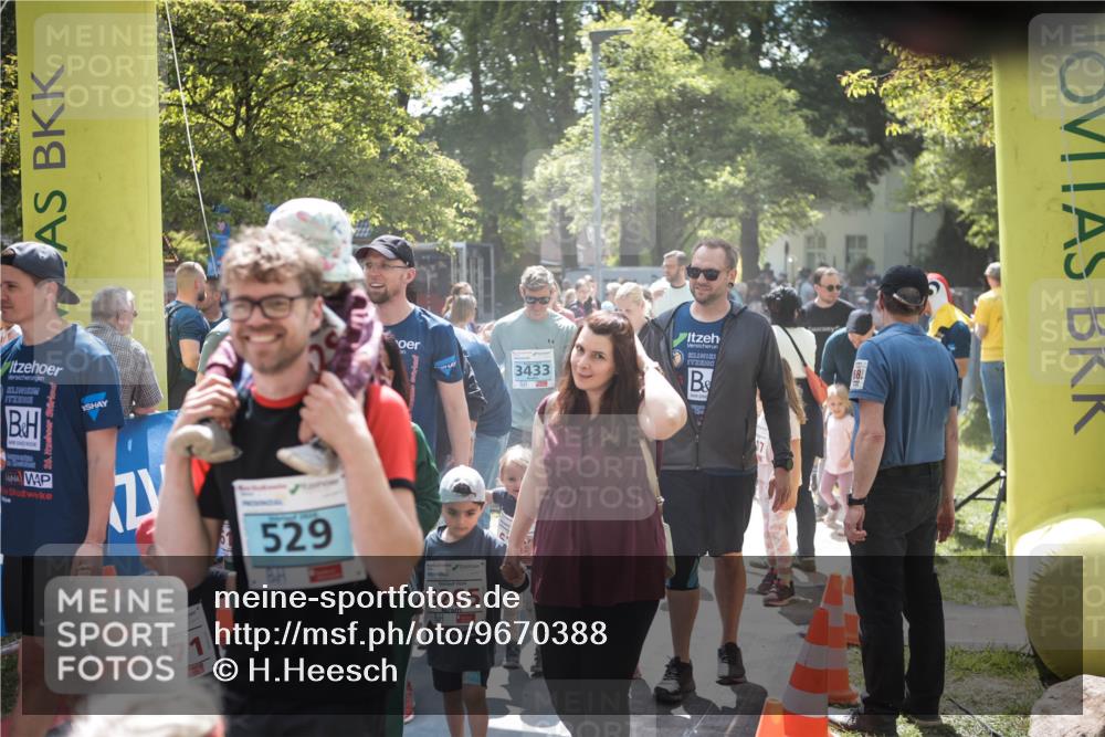 09.05.2026 - Störlauf H.Heesch http://msf.ph/oto/9670388 09.05.2026 13:04:37 Ziel 3433, 6271, 529, 6265, 68 meine-sportfotos.de