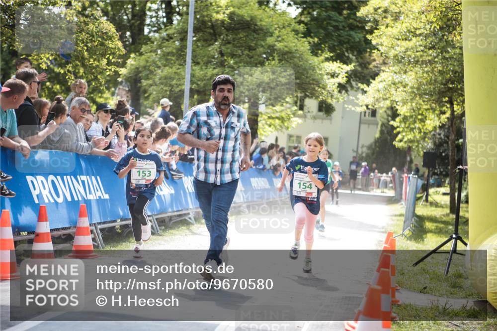 09.05.2026 - Störlauf H.Heesch http://msf.ph/oto/9670580 09.05.2026 13:26:25 Ziel 153, 154 meine-sportfotos.de