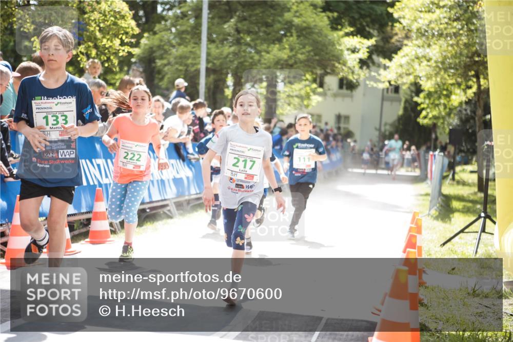 09.05.2026 - Störlauf H.Heesch http://msf.ph/oto/9670600 09.05.2026 13:26:44 Ziel 2026, 133, 222, 217, 111 meine-sportfotos.de