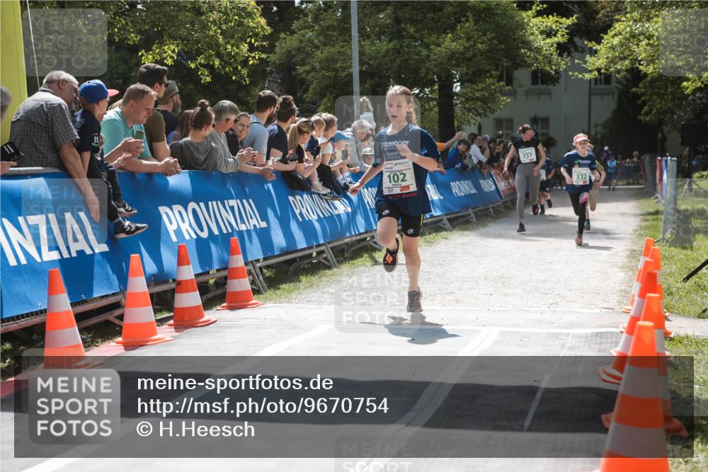 09.05.2026 - Störlauf H.Heesch http://msf.ph/oto/9670754 09.05.2026 13:28:48 Ziel 102, 00, 337, 332 meine-sportfotos.de