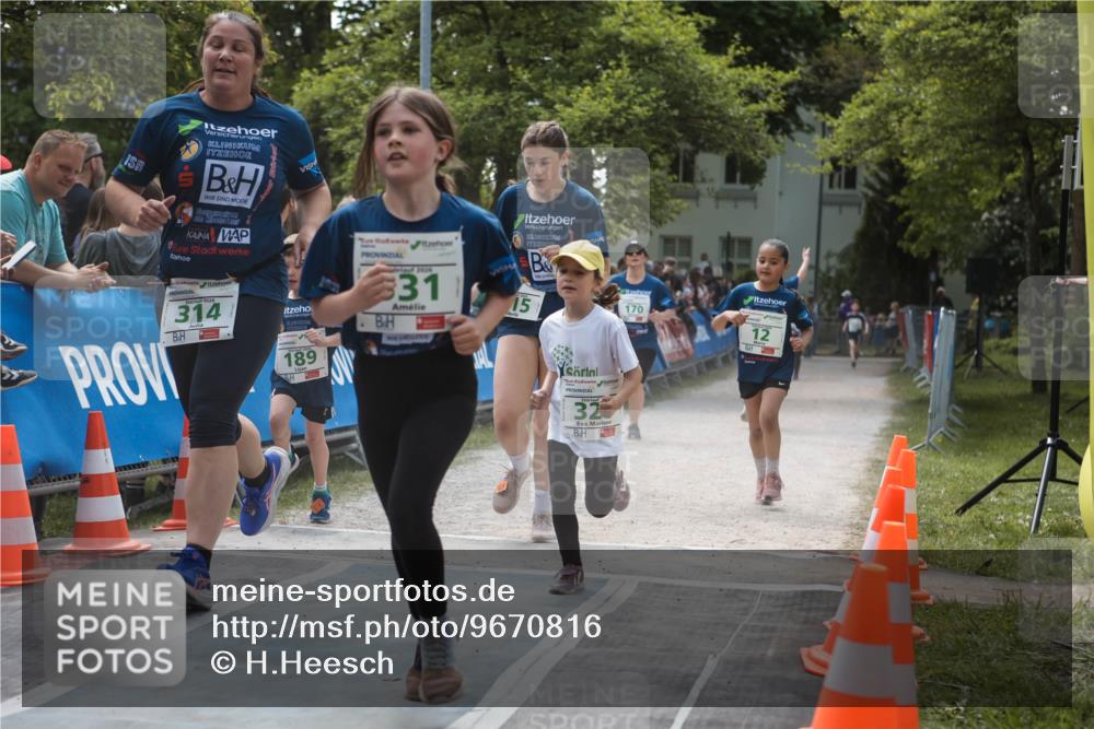 09.05.2026 - Störlauf H.Heesch http://msf.ph/oto/9670816 09.05.2026 13:29:36 Ziel 314, 189, 2025, 31, 15, 32, 170, 12 meine-sportfotos.de
