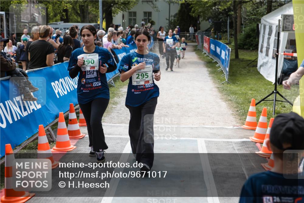09.05.2026 - Störlauf H.Heesch http://msf.ph/oto/9671017 09.05.2026 13:33:09 Ziel 290, 295, 283, 170, 26 meine-sportfotos.de