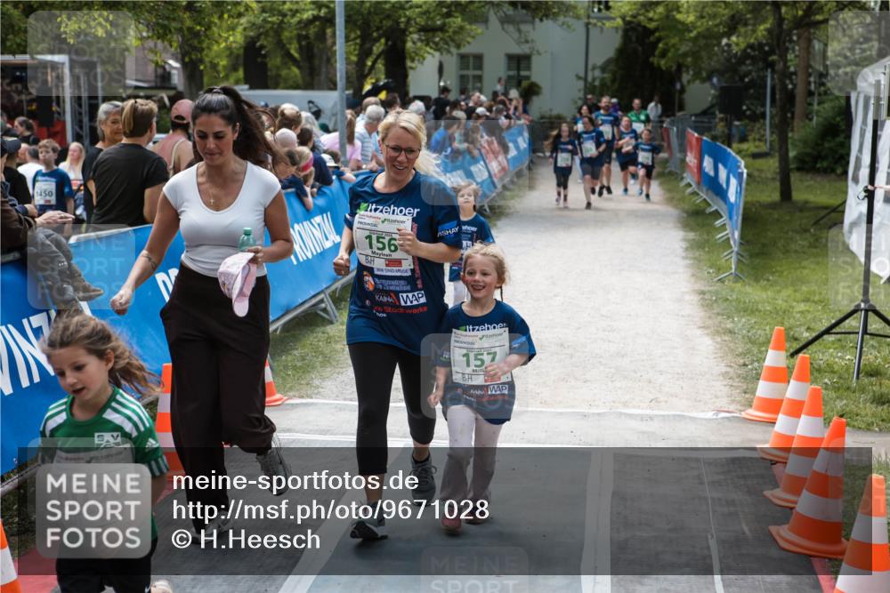 09.05.2026 - Störlauf H.Heesch http://msf.ph/oto/9671028 09.05.2026 13:33:18 Ziel 1450, 156, 2026, 6098, 157 meine-sportfotos.de
