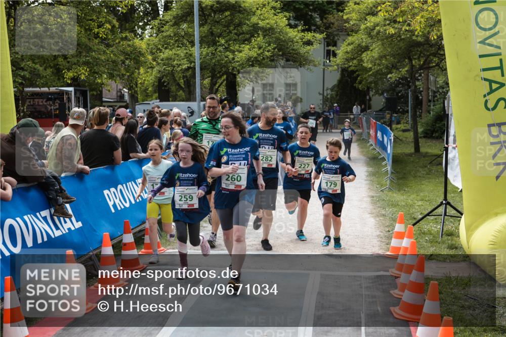 09.05.2026 - Störlauf H.Heesch http://msf.ph/oto/9671034 09.05.2026 13:33:25 Ziel 4821, 95180, 282, 227, 259, 260, 179 meine-sportfotos.de