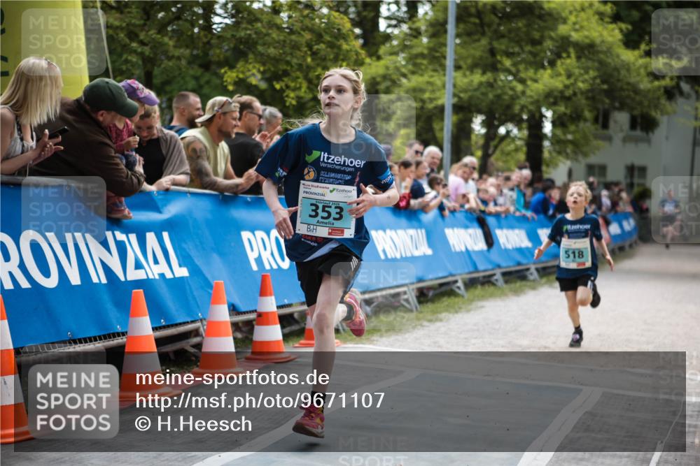 09.05.2026 - Störlauf H.Heesch http://msf.ph/oto/9671107 09.05.2026 13:40:18 Ziel 2026, 353, 518 meine-sportfotos.de