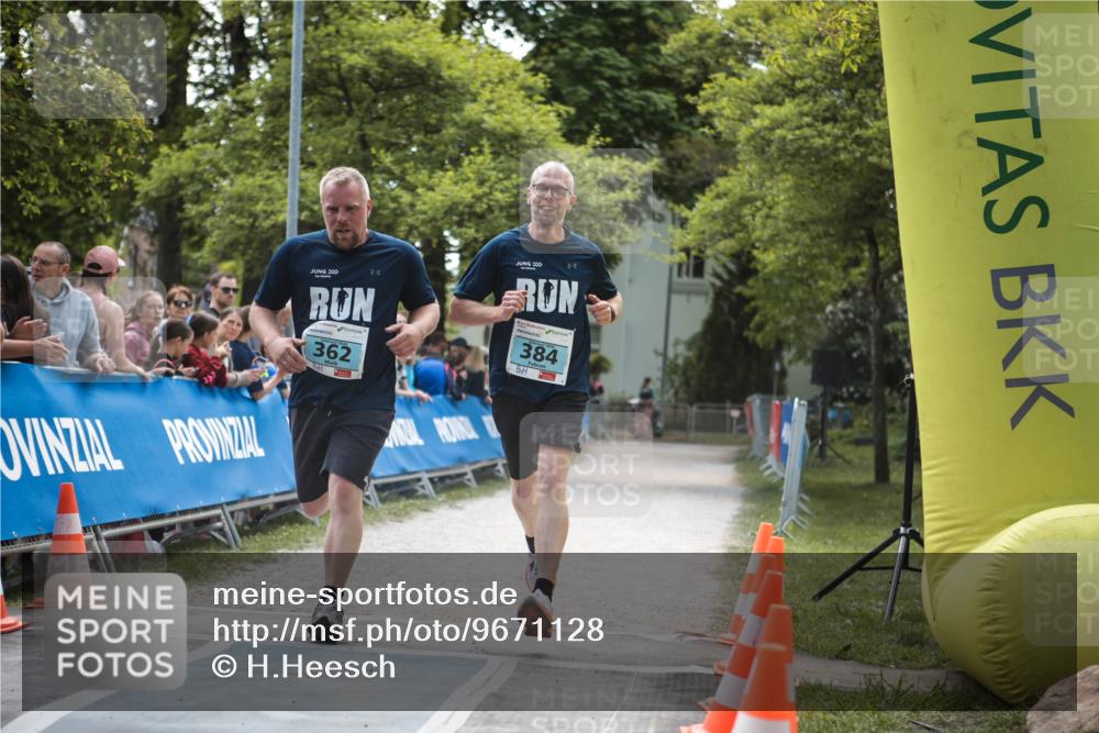 09.05.2026 - Störlauf H.Heesch http://msf.ph/oto/9671128 09.05.2026 13:40:49 Ziel 300, 37, 384, 300, 34, 362 meine-sportfotos.de