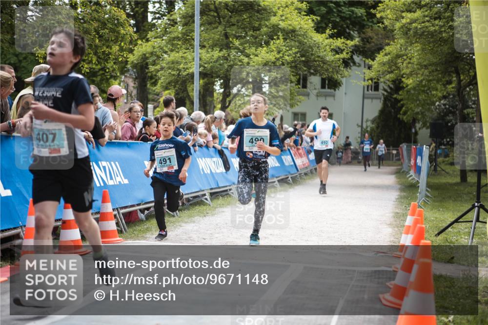 09.05.2026 - Störlauf H.Heesch http://msf.ph/oto/9671148 09.05.2026 13:41:36 Ziel 407, 490, 492, 491 meine-sportfotos.de