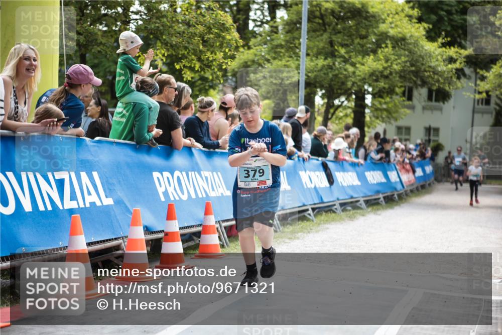 09.05.2026 - Störlauf H.Heesch http://msf.ph/oto/9671321 09.05.2026 13:45:05 Ziel 379 meine-sportfotos.de