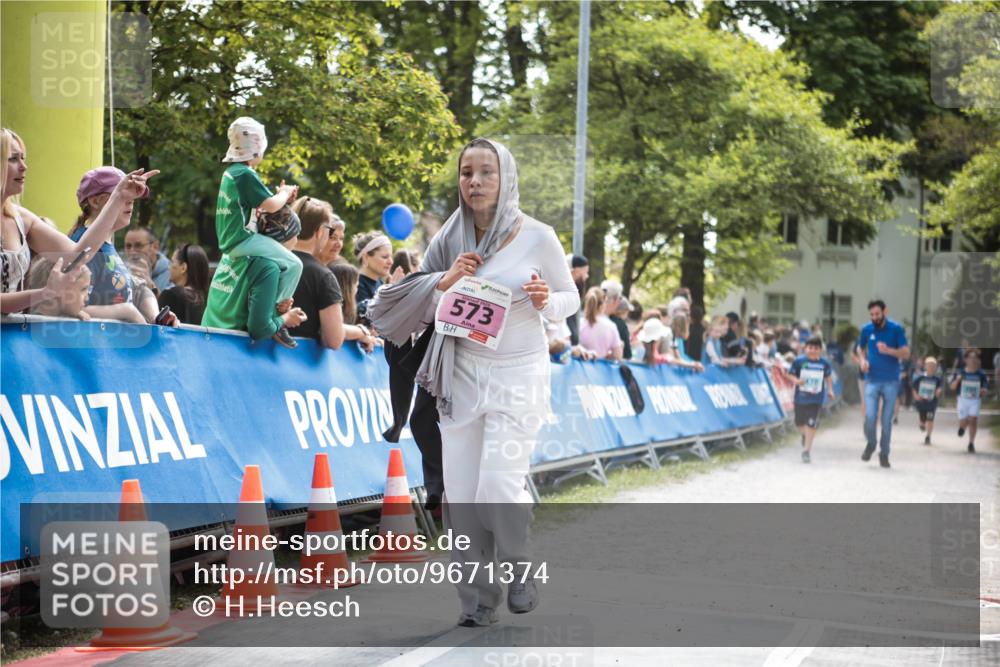 09.05.2026 - Störlauf H.Heesch http://msf.ph/oto/9671374 09.05.2026 13:45:59 Ziel 573 meine-sportfotos.de