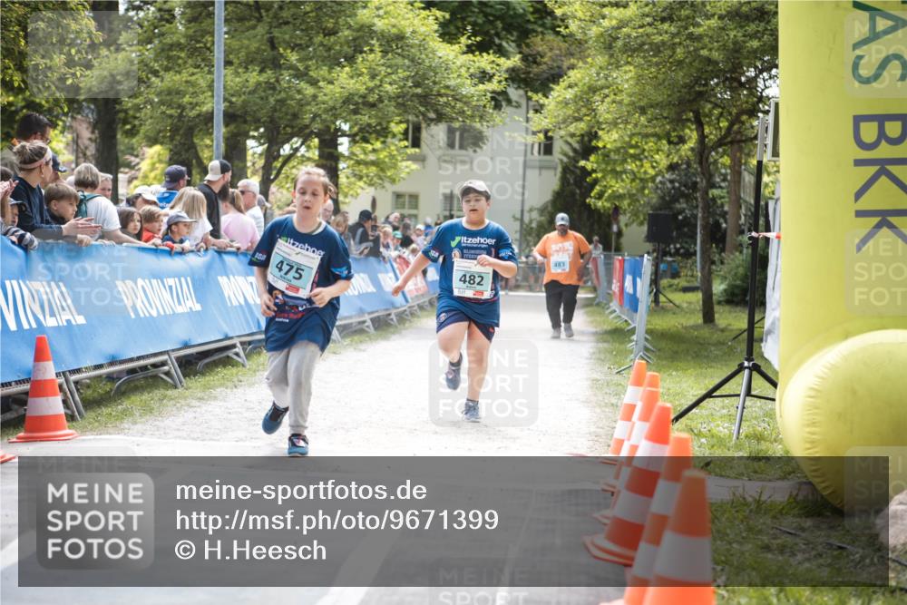 09.05.2026 - Störlauf H.Heesch http://msf.ph/oto/9671399 09.05.2026 13:46:24 Ziel 475, 482, 483 meine-sportfotos.de