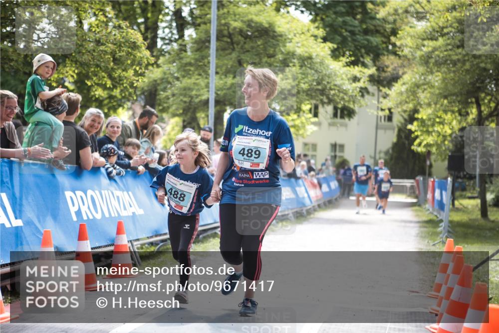 09.05.2026 - Störlauf H.Heesch http://msf.ph/oto/9671417 09.05.2026 13:46:47 Ziel 488, 489 meine-sportfotos.de