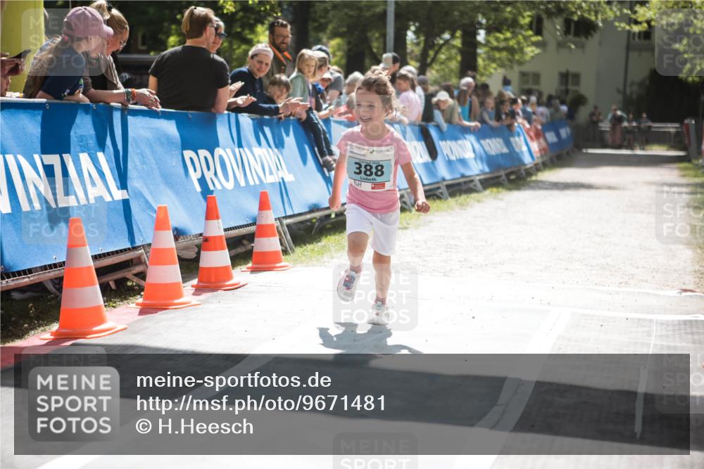 09.05.2026 - Störlauf H.Heesch http://msf.ph/oto/9671481 09.05.2026 13:48:47 Ziel 388 meine-sportfotos.de