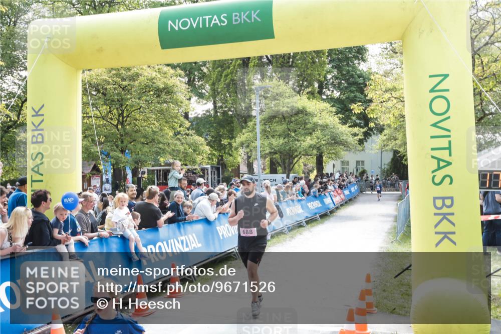 09.05.2026 - Störlauf H.Heesch http://msf.ph/oto/9671526 09.05.2026 13:55:18 Ziel 688 meine-sportfotos.de