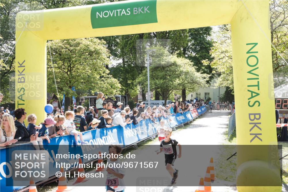 09.05.2026 - Störlauf H.Heesch http://msf.ph/oto/9671567 09.05.2026 13:57:23 Ziel 725, 733, 720 meine-sportfotos.de
