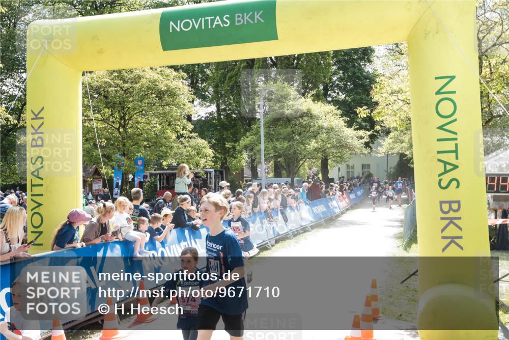 09.05.2026 - Störlauf H.Heesch http://msf.ph/oto/9671710 09.05.2026 13:58:46 Ziel 574 meine-sportfotos.de
