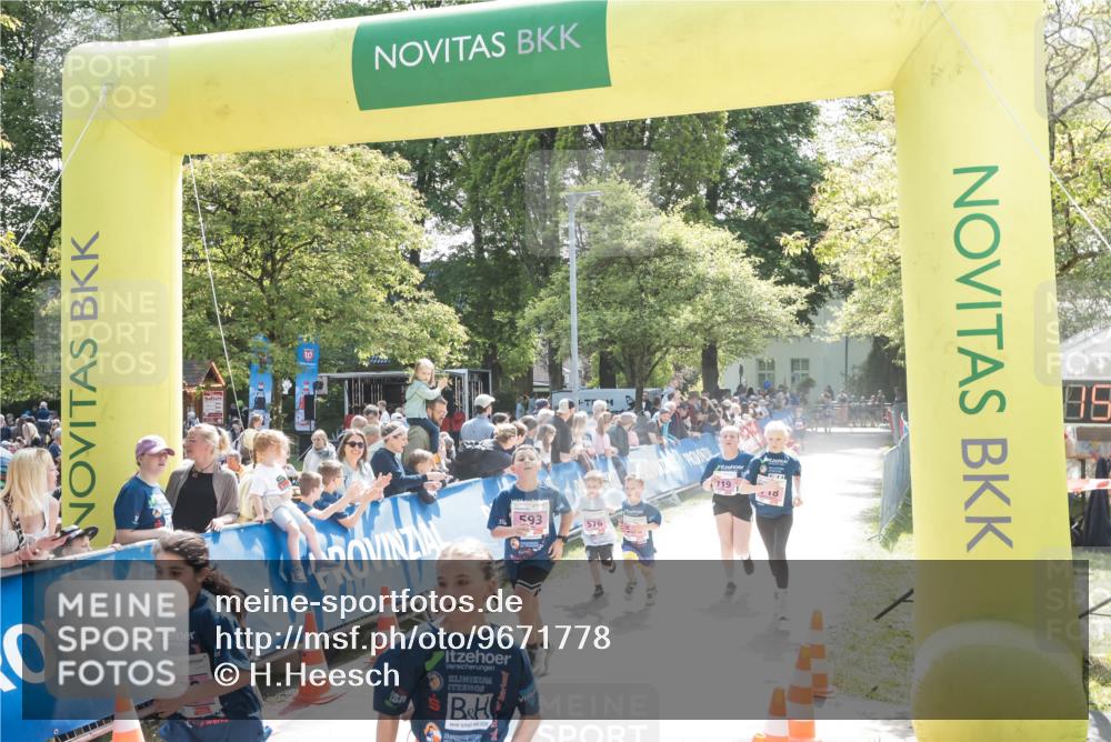 09.05.2026 - Störlauf H.Heesch http://msf.ph/oto/9671778 09.05.2026 13:59:16 Ziel 593, 576, 119, 18 meine-sportfotos.de