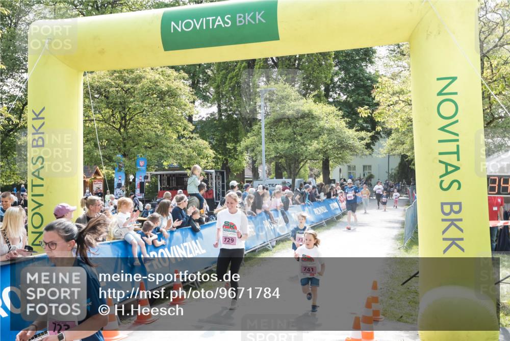 09.05.2026 - Störlauf H.Heesch http://msf.ph/oto/9671784 09.05.2026 13:59:35 Ziel 729, 741 meine-sportfotos.de