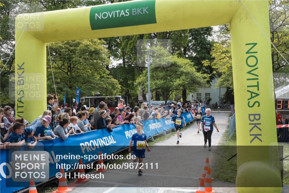 09.05.2026 - Störlauf H.Heesch http://msf.ph/oto/9672111 09.05.2026 14:10:31 Ziel 1053, 1001, 749 meine-sportfotos.de