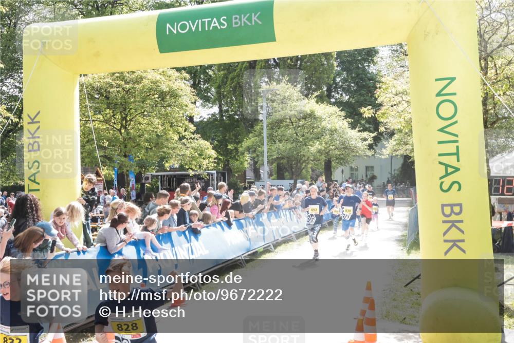 09.05.2026 - Störlauf H.Heesch http://msf.ph/oto/9672222 09.05.2026 14:13:12 Ziel 832, 828 meine-sportfotos.de