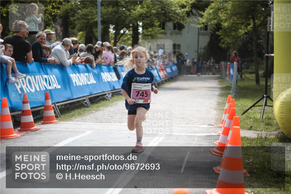 09.05.2026 - Störlauf H.Heesch http://msf.ph/oto/9672693 09.05.2026 13:55:42 Ziel 745 meine-sportfotos.de