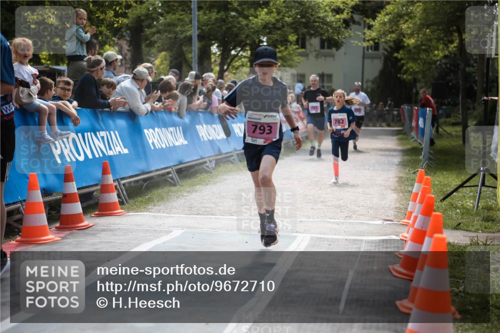 09.05.2026 - Störlauf H.Heesch http://msf.ph/oto/9672710 09.05.2026 13:56:15 Ziel 793, 792, 782 meine-sportfotos.de