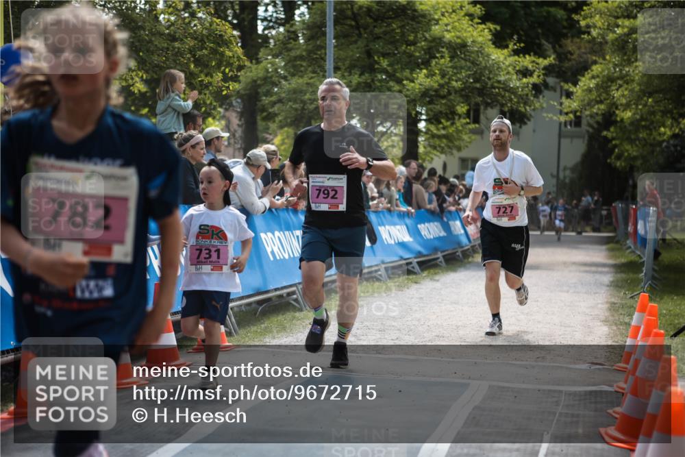 09.05.2026 - Störlauf H.Heesch http://msf.ph/oto/9672715 09.05.2026 13:56:18 Ziel 782, 731, 792, 727 meine-sportfotos.de
