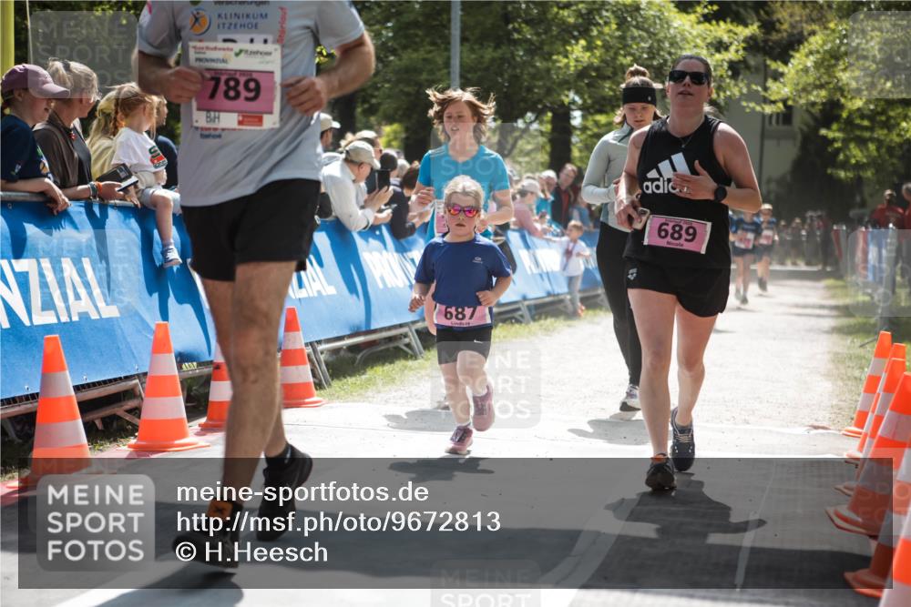 09.05.2026 - Störlauf H.Heesch http://msf.ph/oto/9672813 09.05.2026 13:58:15 Ziel 789, 687, 689 meine-sportfotos.de