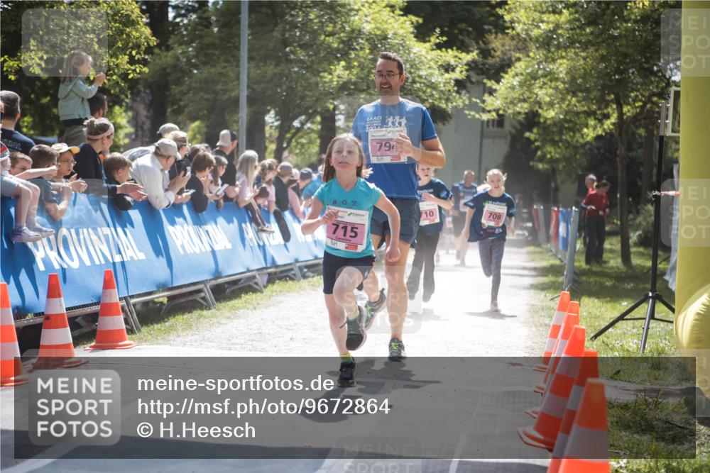09.05.2026 - Störlauf H.Heesch http://msf.ph/oto/9672864 09.05.2026 13:58:51 Ziel 715, 79, 10, 708 meine-sportfotos.de