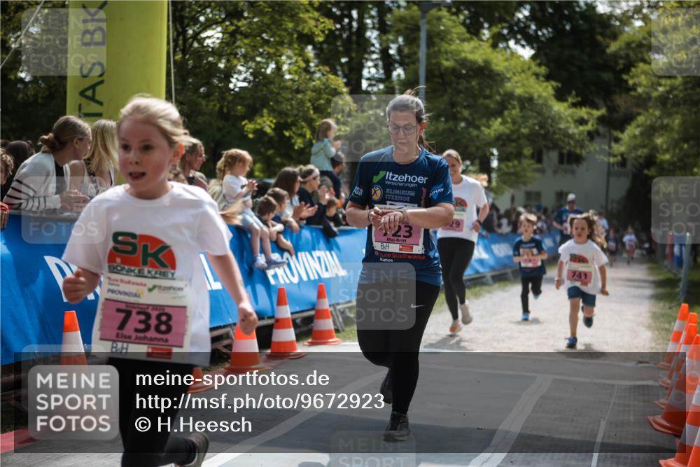 09.05.2026 - Störlauf H.Heesch http://msf.ph/oto/9672923 09.05.2026 13:59:35 Ziel 23, 0, 738, 29, 741 meine-sportfotos.de