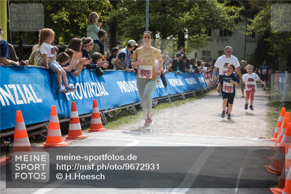 09.05.2026 - Störlauf H.Heesch http://msf.ph/oto/9672931 09.05.2026 13:59:41 Ziel 572, 571, 739 meine-sportfotos.de