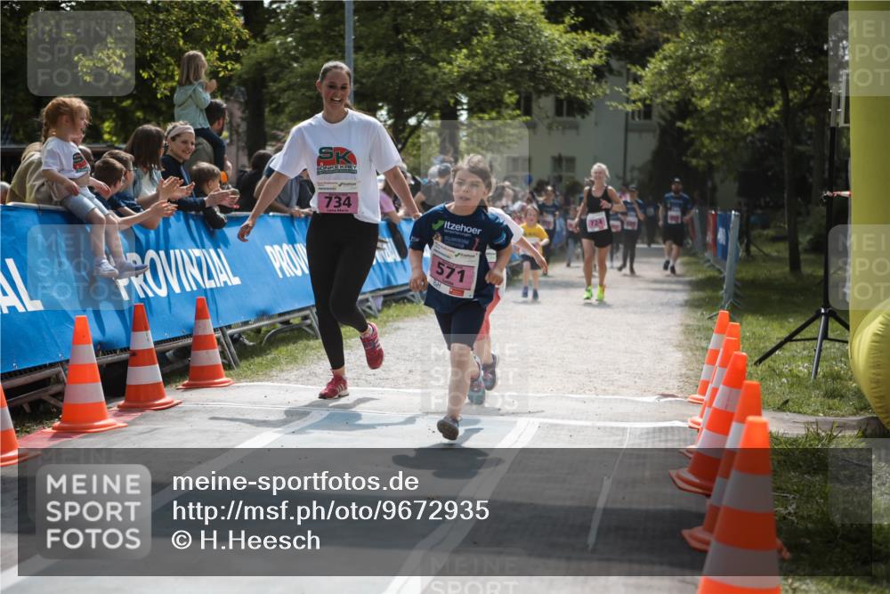 09.05.2026 - Störlauf H.Heesch http://msf.ph/oto/9672935 09.05.2026 13:59:43 Ziel 734, 724, 571 meine-sportfotos.de