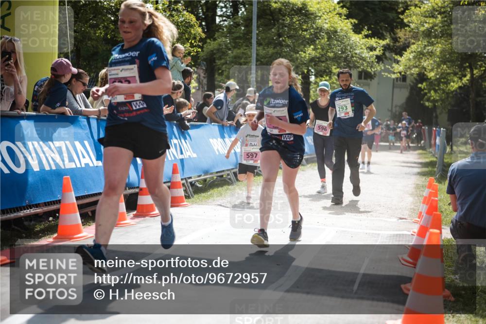 09.05.2026 - Störlauf H.Heesch http://msf.ph/oto/9672957 09.05.2026 13:59:58 Ziel 597, 596, 293 meine-sportfotos.de