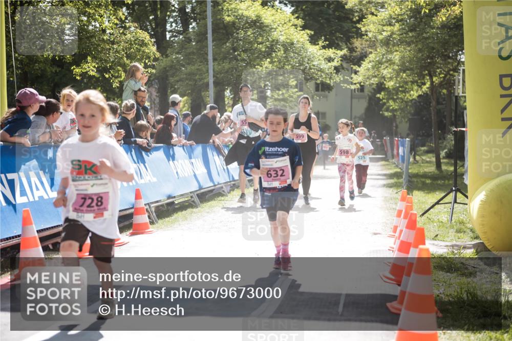 09.05.2026 - Störlauf H.Heesch http://msf.ph/oto/9673000 09.05.2026 14:00:36 Ziel 728, 55, 599, 632, 598, 525 meine-sportfotos.de