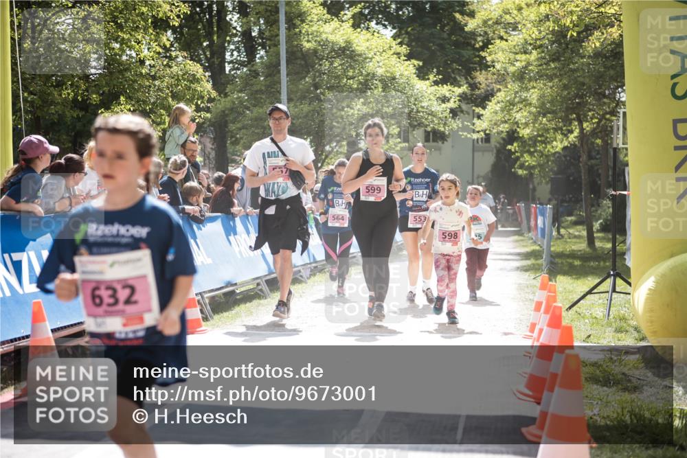 09.05.2026 - Störlauf H.Heesch http://msf.ph/oto/9673001 09.05.2026 14:00:37 Ziel 599, 632, 564, 553, 598 meine-sportfotos.de