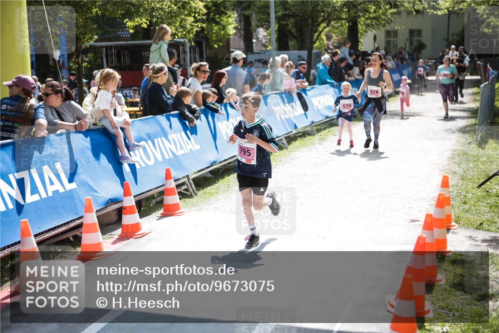 09.05.2026 - Störlauf H.Heesch http://msf.ph/oto/9673075 09.05.2026 14:02:06 Ziel 26, 795, 579, 578 meine-sportfotos.de