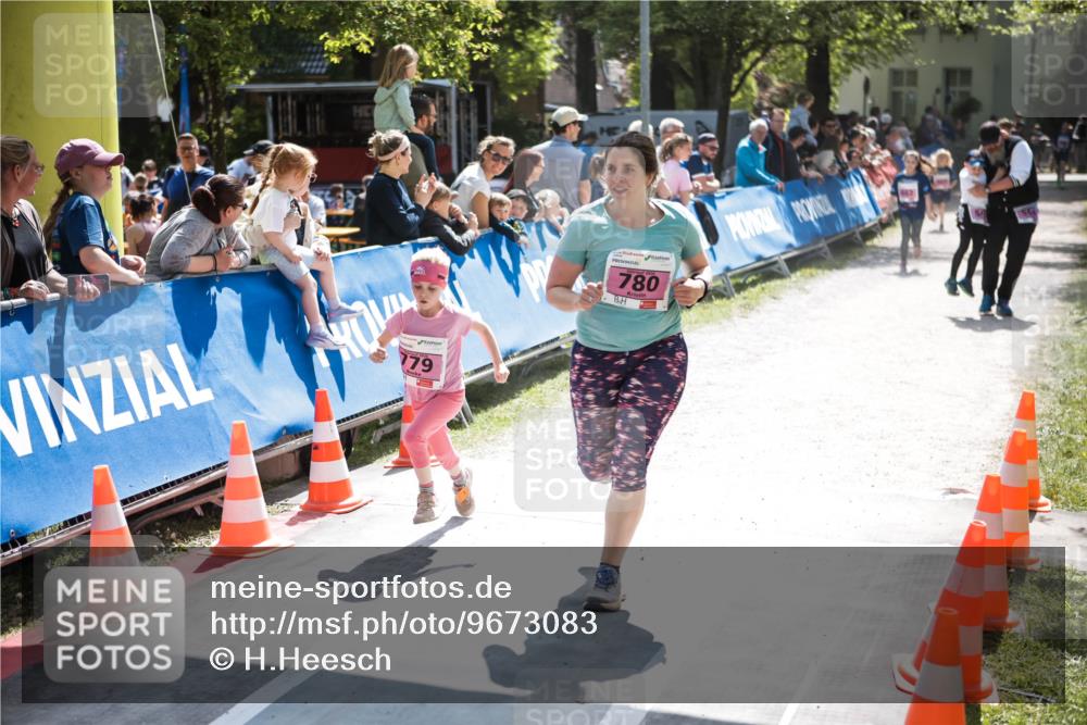 09.05.2026 - Störlauf H.Heesch http://msf.ph/oto/9673083 09.05.2026 14:02:11 Ziel 779, 780 meine-sportfotos.de