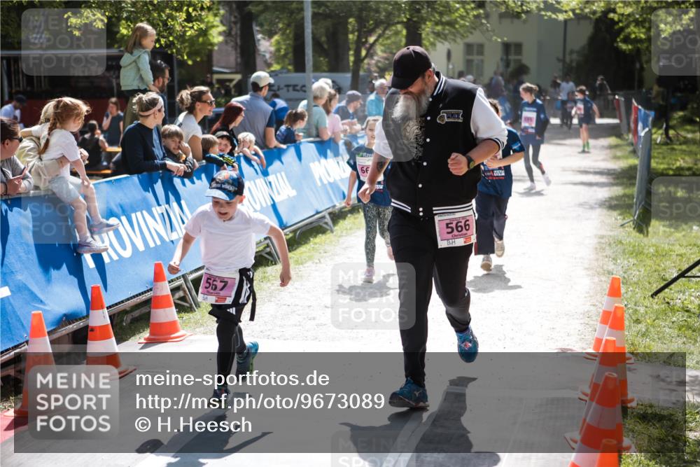 09.05.2026 - Störlauf H.Heesch http://msf.ph/oto/9673089 09.05.2026 14:02:14 Ziel 567, 6, 566 meine-sportfotos.de
